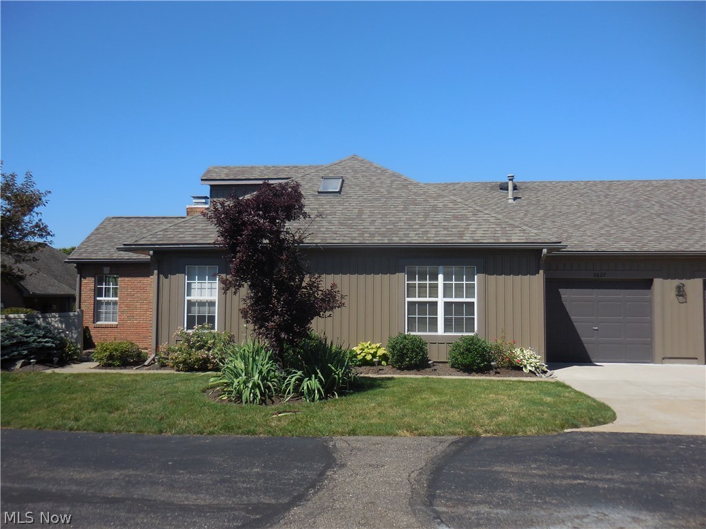 Barrington Place Condo - Residential