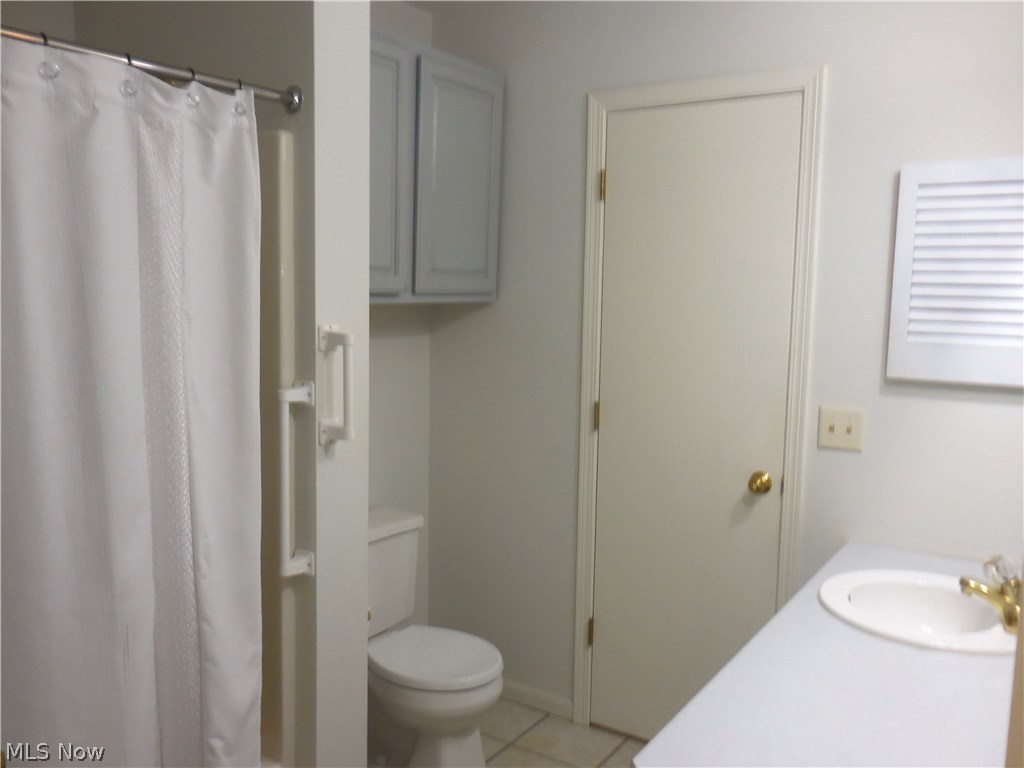 Barrington Place Condo - Residential