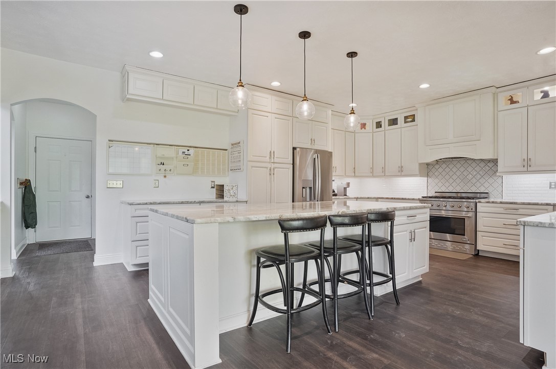 Ledgewood Crossing At The Falls Sub - Residential