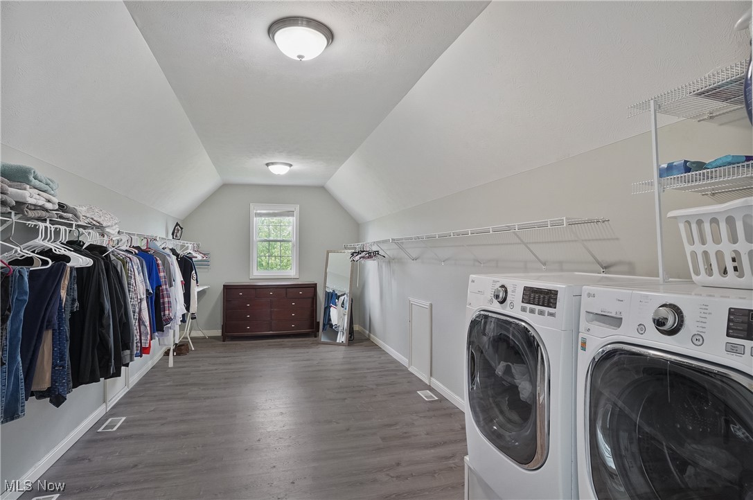 Ledgewood Crossing At The Falls Sub - Residential