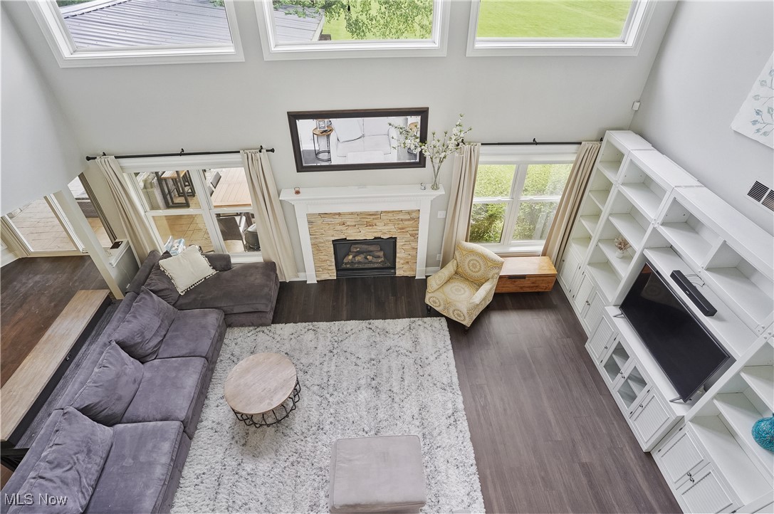 Ledgewood Crossing At The Falls Sub - Residential