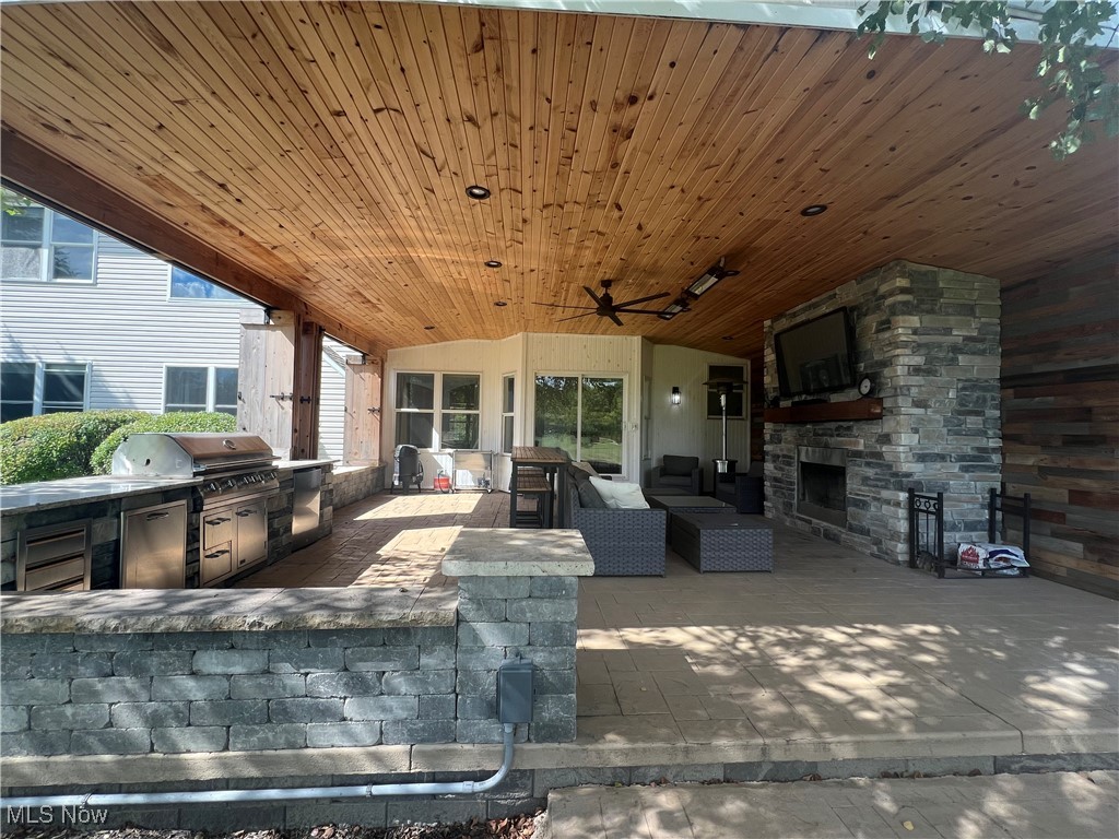 Ledgewood Crossing At The Falls Sub - Residential