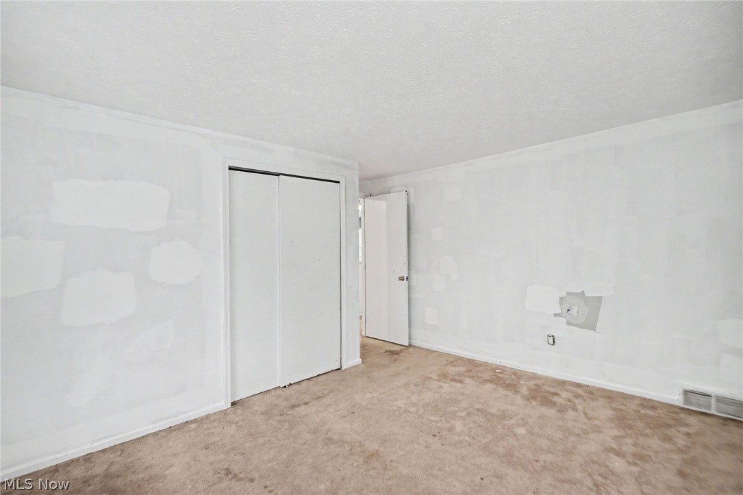 Brookdale Improv Cos Sand - Residential