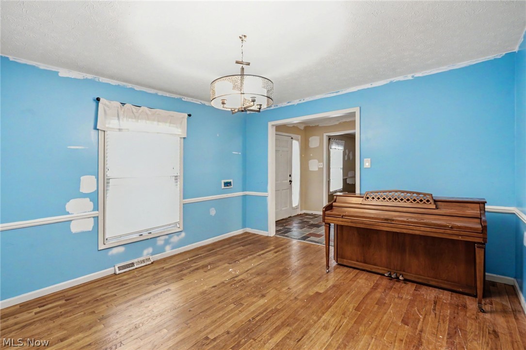 Brookdale Improv Cos Sand - Residential