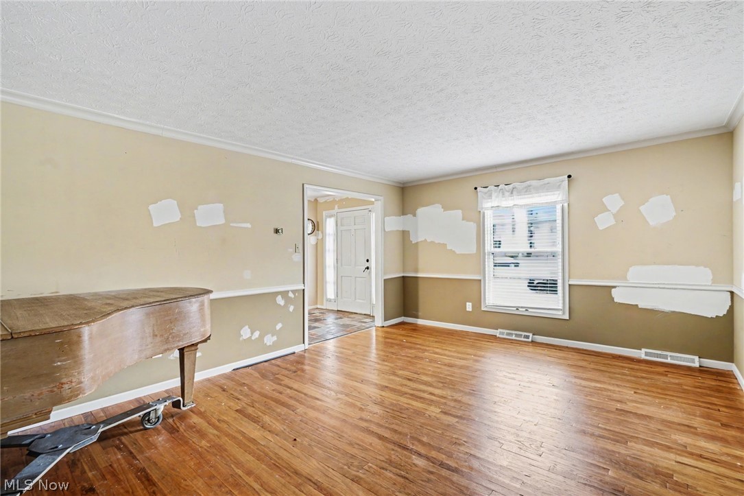 Brookdale Improv Cos Sand - Residential