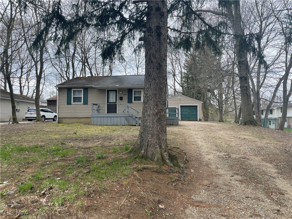 Akron, Ohio 44310, United States, 2 Bedrooms Bedrooms, ,1 BathroomBathrooms,Residential,Active,108795