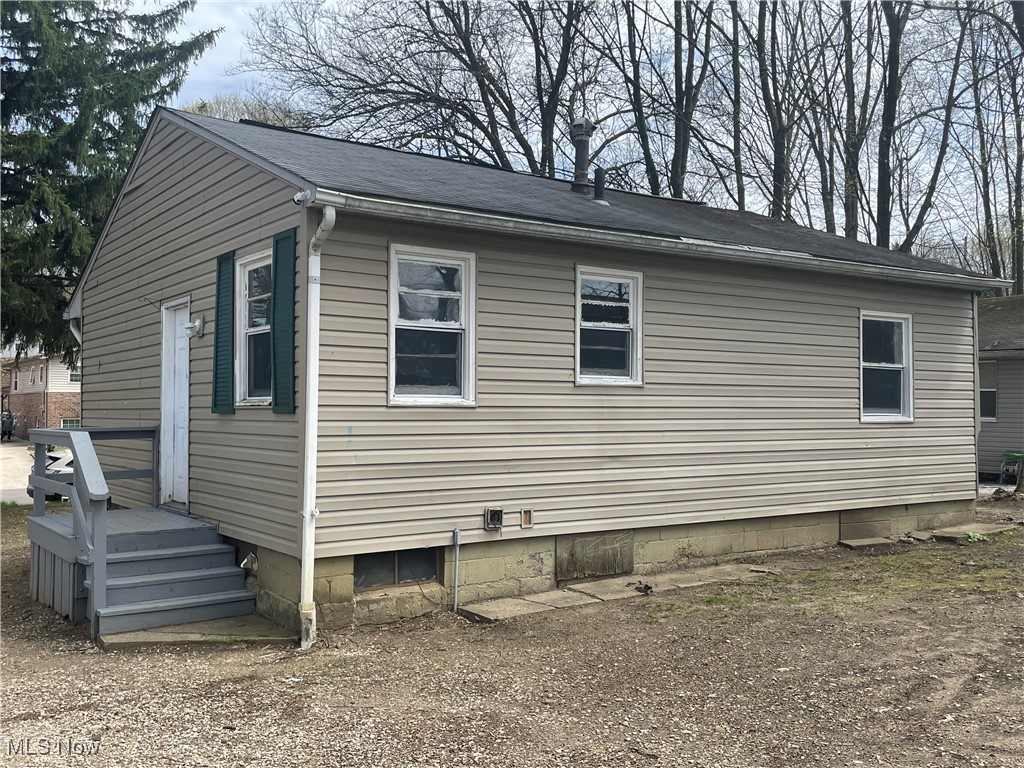 Akron, Ohio 44310, United States, 2 Bedrooms Bedrooms, ,1 BathroomBathrooms,Residential,Active,108795