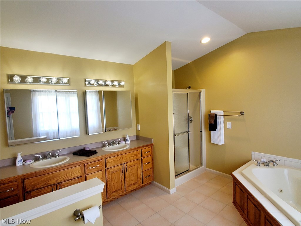 Montville Farms Medina - Residential