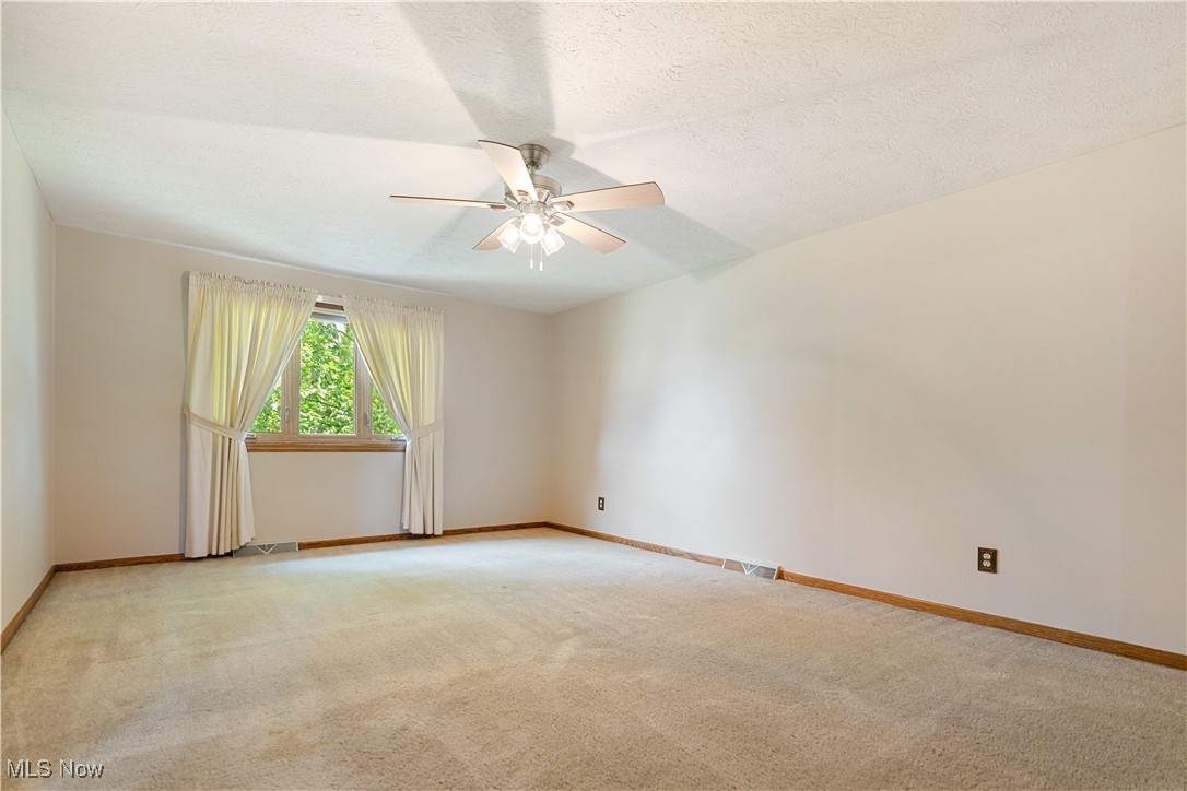 9066 Shelby Street, Massillon, Ohio image 17