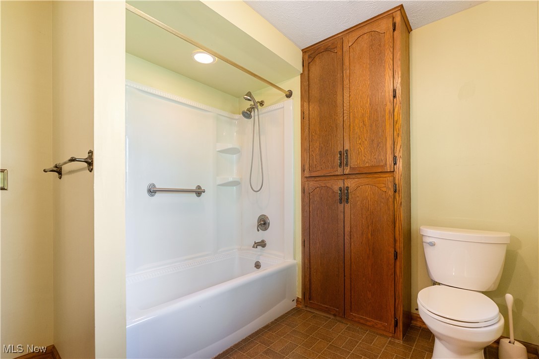 9066 Shelby Street, Massillon, Ohio image 18