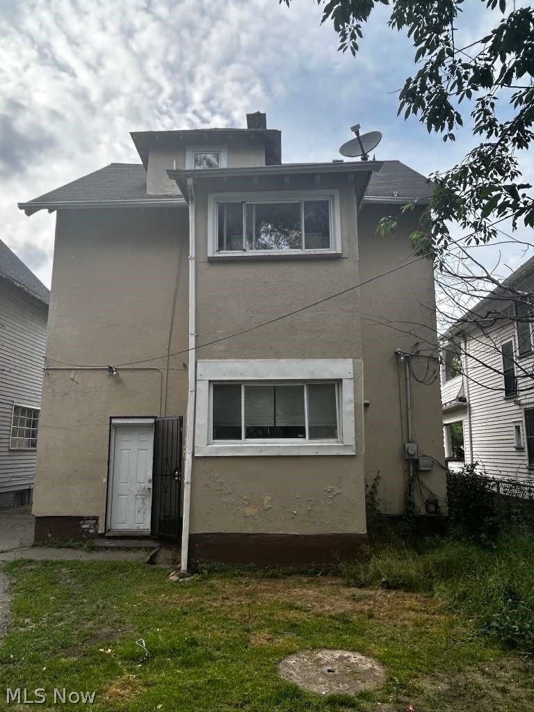 Photo of 10824 Bryant Avenue, Cleveland, OH 44108 (MLS # 5225459)