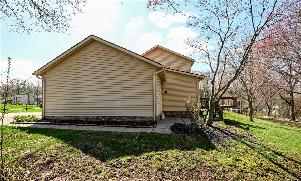 4060 Plum Wood Way, Uniontown, Ohio image 39