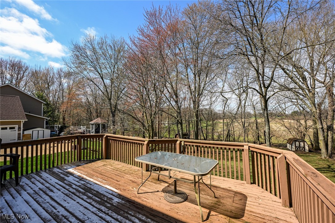 4060 Plum Wood Way, Uniontown, Ohio image 37