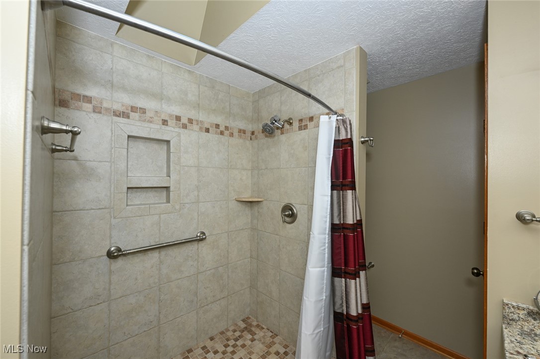 4060 Plum Wood Way, Uniontown, Ohio image 28