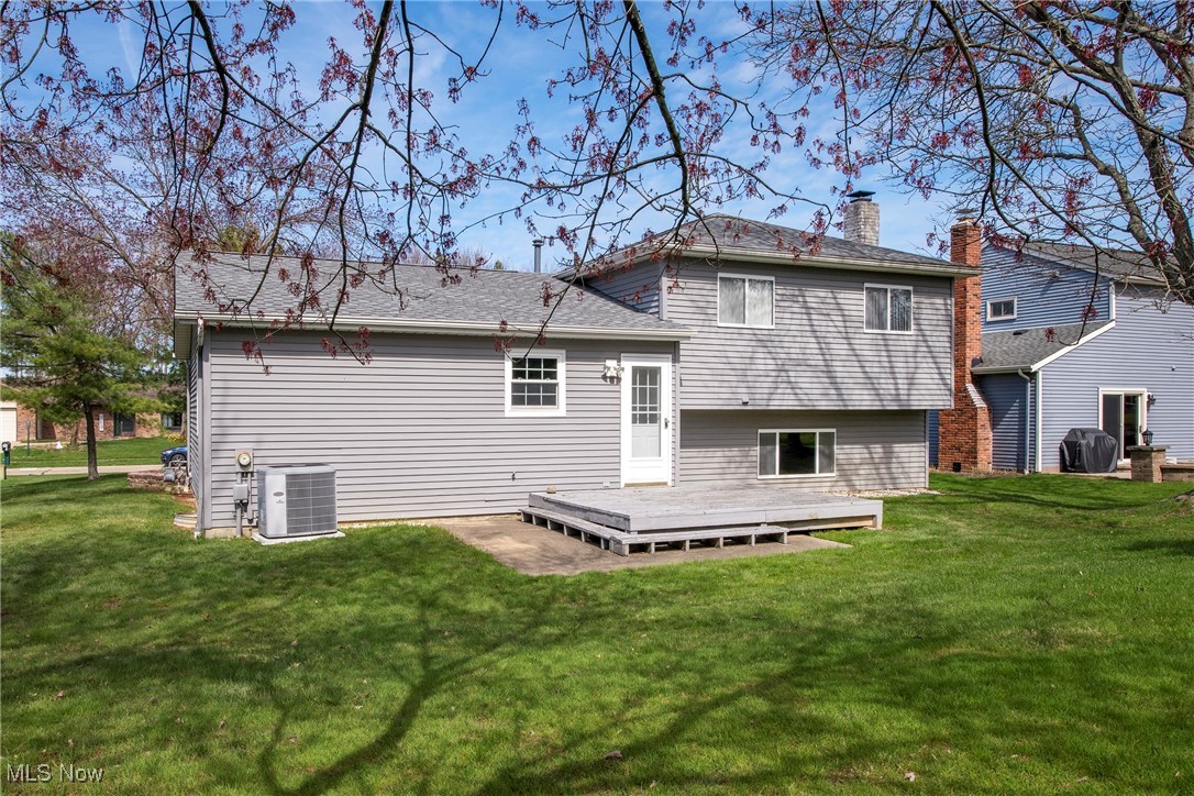 10045 S Bexley Circle, Strongsville, Ohio image 41