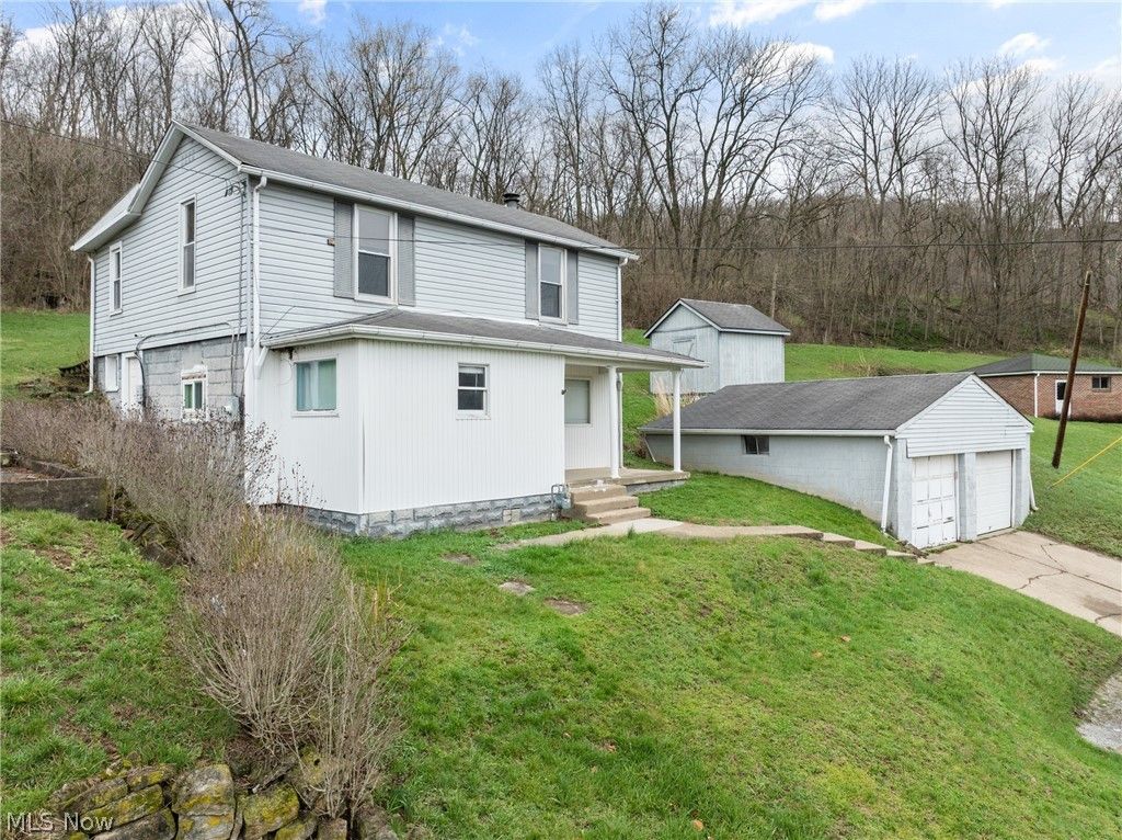 Photo of 55249 Locust Drive, Bridgeport, OH 43912 (MLS # 5194469)