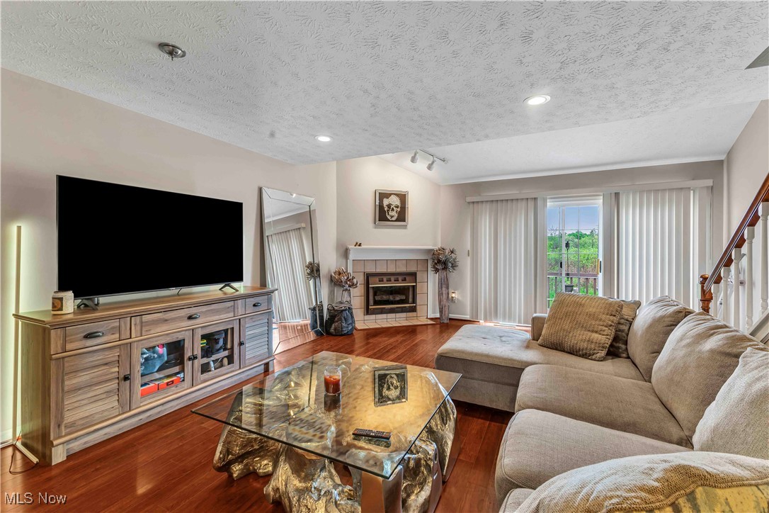 125 Pineview Drive, Warren, Ohio image 3