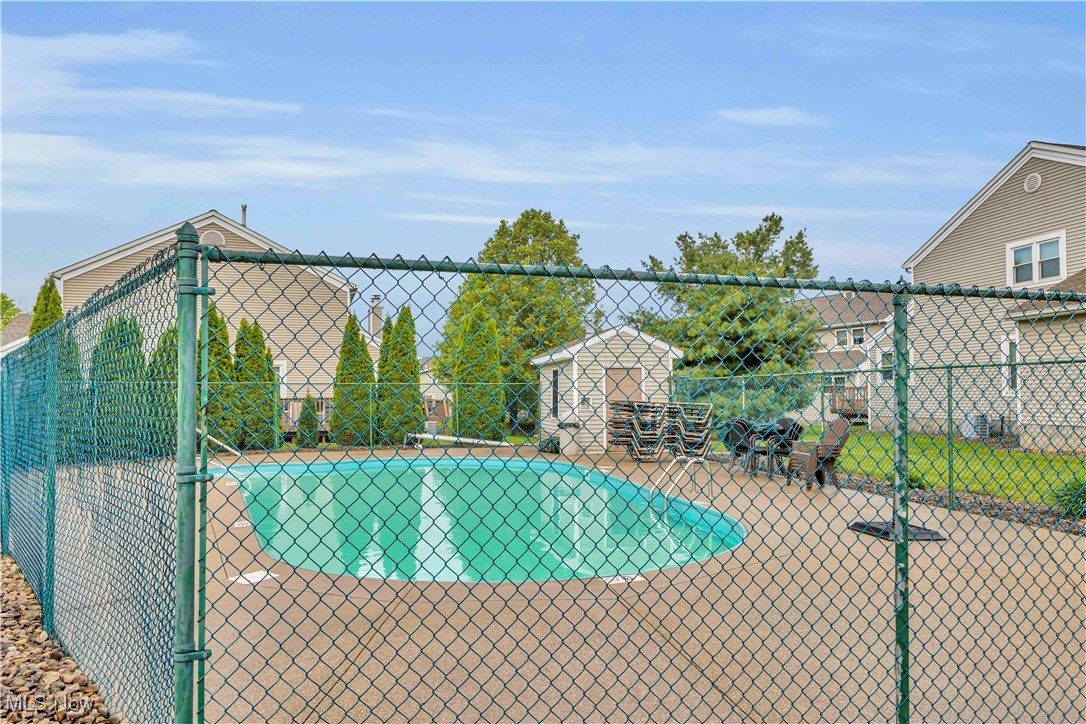 125 Pineview Drive, Warren, Ohio image 21