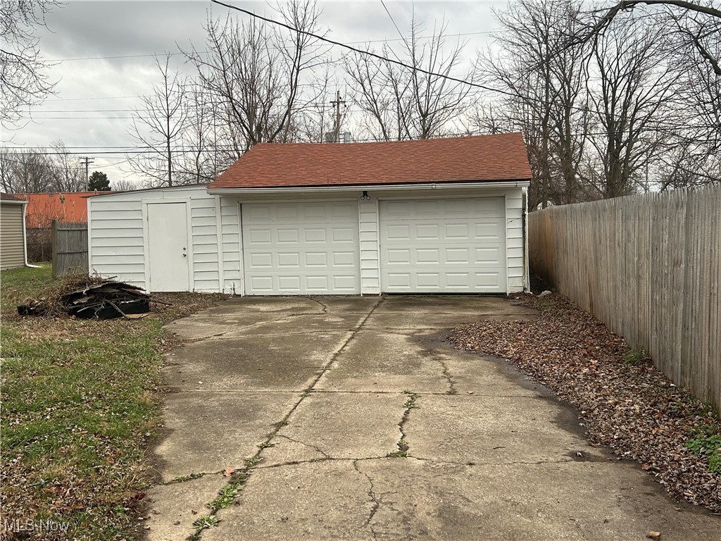 2926 Garfield Boulevard, Lorain, Ohio image 2