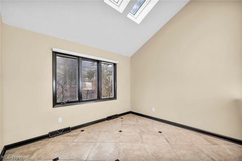 Tiny photo for 2 Salem Court, Beachwood, OH 44122 (MLS # 5191328)