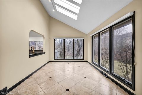 Tiny photo for 2 Salem Court, Beachwood, OH 44122 (MLS # 5191328)