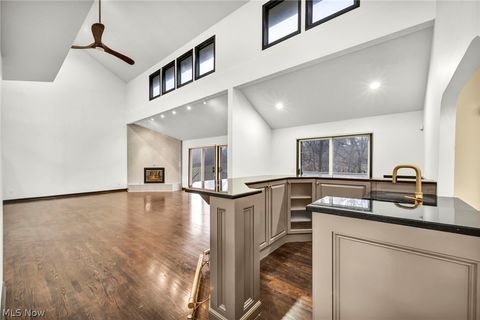 Tiny photo for 2 Salem Court, Beachwood, OH 44122 (MLS # 5191328)