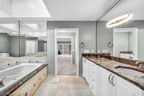 Tiny photo for 2 Salem Court, Beachwood, OH 44122 (MLS # 5191328)