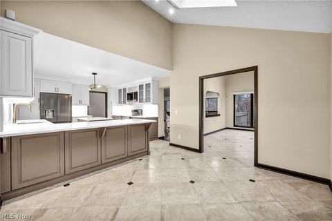 Tiny photo for 2 Salem Court, Beachwood, OH 44122 (MLS # 5191328)