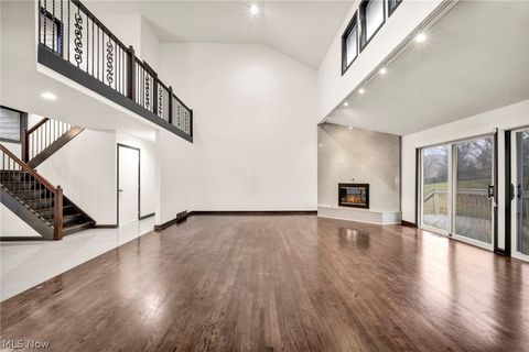 Tiny photo for 2 Salem Court, Beachwood, OH 44122 (MLS # 5191328)