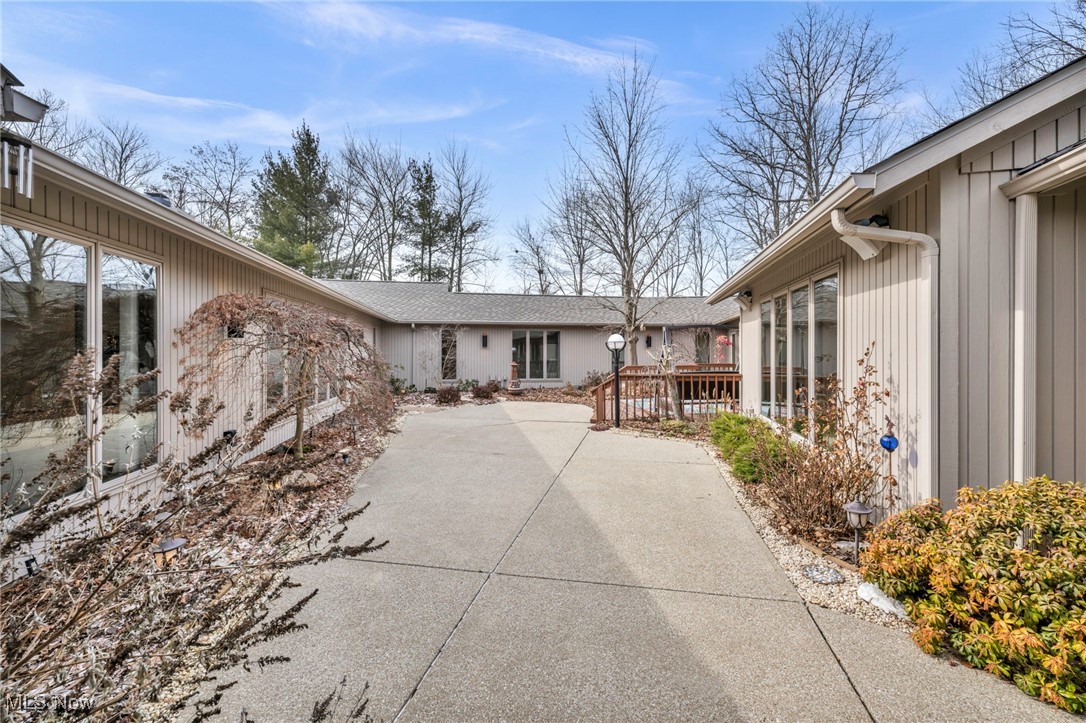 12730 Ionia Court, Strongsville, Ohio image 42