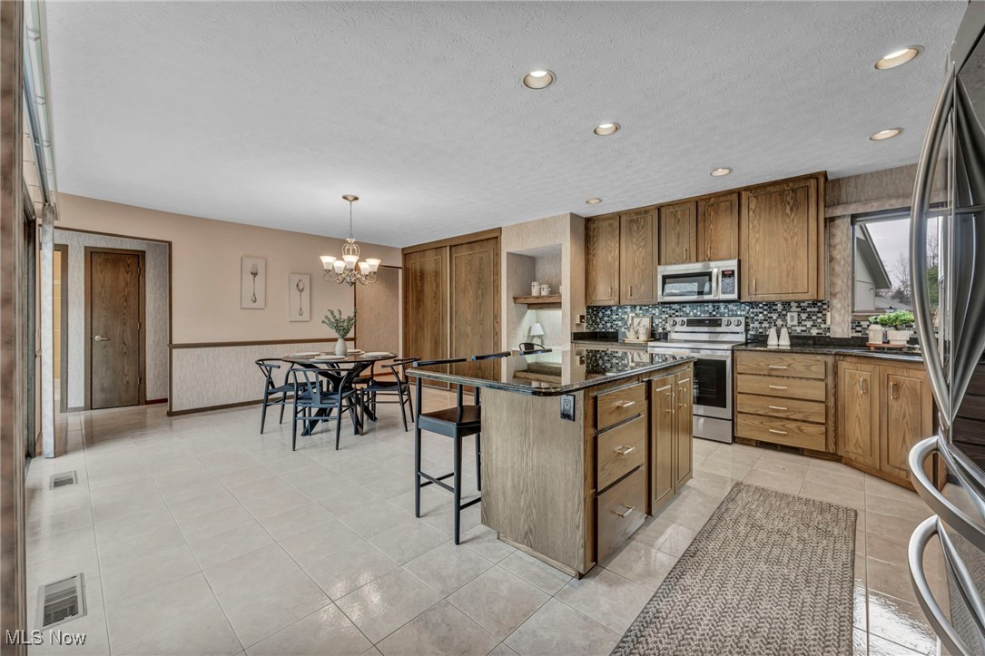 12730 Ionia Court, Strongsville, Ohio image 19