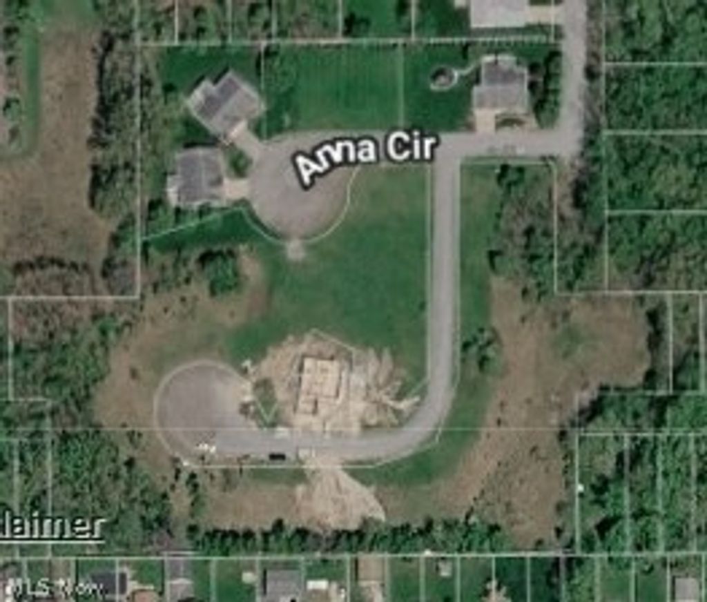 Photo of Anna Circle, Struthers, OH 44471 (MLS # 5192700)