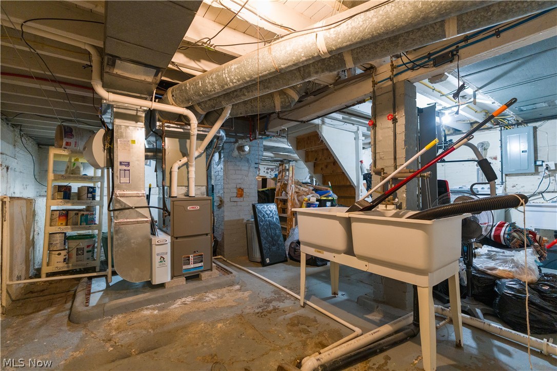 Akron 07 - Residential