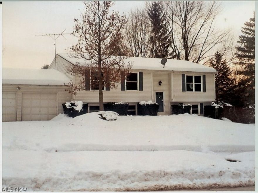 Solid bank owned home in great Wyoga Lake area neighborhood. 3 bedroom, 2 baths on main level.  Rec room, 4th nedroom and bonus room on lower level. Large deck.  Quick easy purchase process.  Sells As-Is.   Property needs some repair and would be great 203K financed purchase. $ 1000 minimum  earnest money or 1% of final purchase price, whicever is greater. -- must be a bank check.  Copy of earnest money check and either appropriate pre-approval letter or POF statement must accompany initial offer. Any inpsections to be arranged and paid by buyer.  Offer can be submitted, but seller will not review offers until property has been on market for 7 full days.