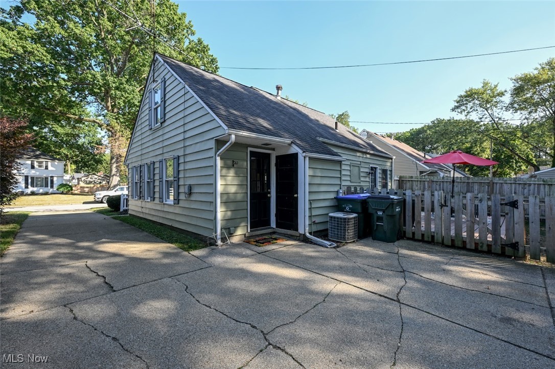 Heslop Morning View 06 - Residential