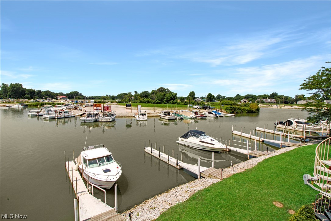 Harris Harbor Drive/Green Cove - Residential