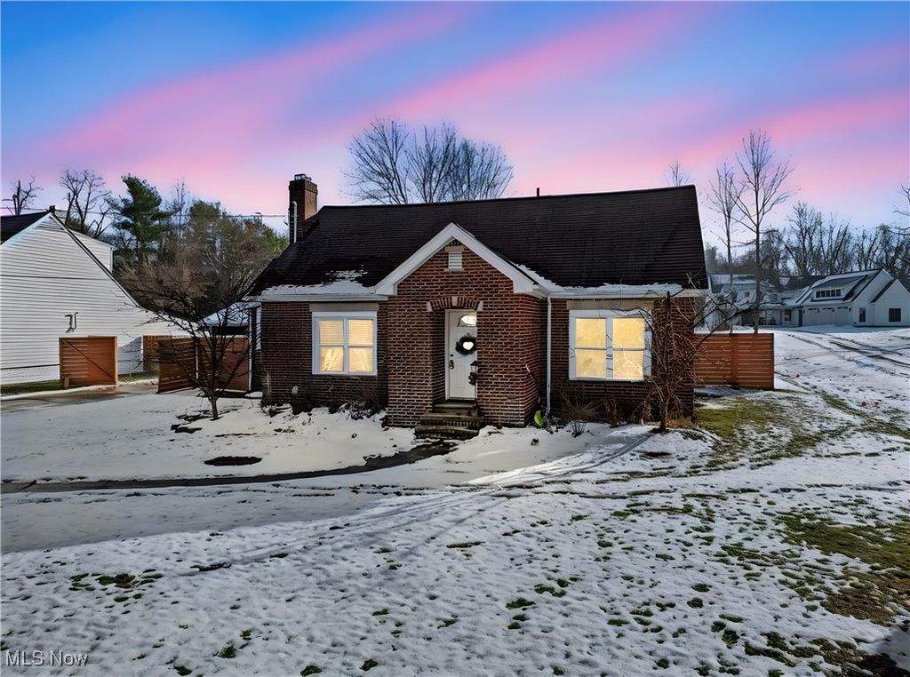 Photo of 34549 Detroit Road, Avon, OH 44011 (MLS # 5173884)