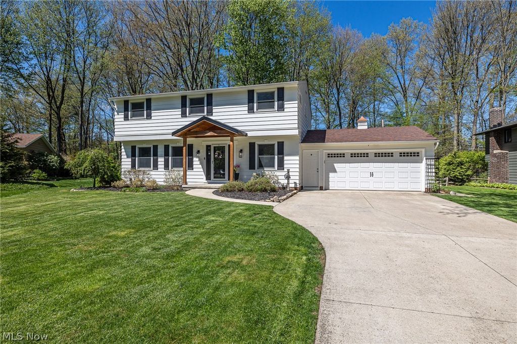 Photo of 27446 Benwood Circle, North Olmsted, OH 44070 (MLS # 5195669)