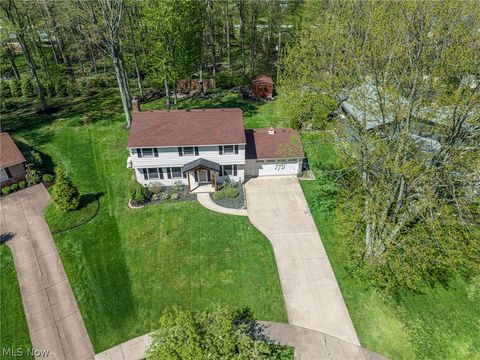 Tiny photo for 27446 Benwood Circle, North Olmsted, OH 44070 (MLS # 5195669)