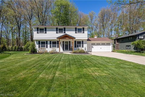 Tiny photo for 27446 Benwood Circle, North Olmsted, OH 44070 (MLS # 5195669)