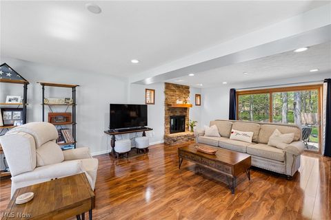 Tiny photo for 27446 Benwood Circle, North Olmsted, OH 44070 (MLS # 5195669)