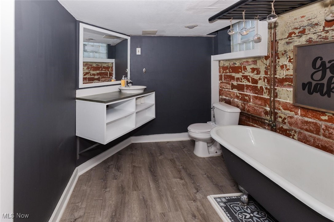 6110 Westlake Avenue, Parma, Ohio image 35