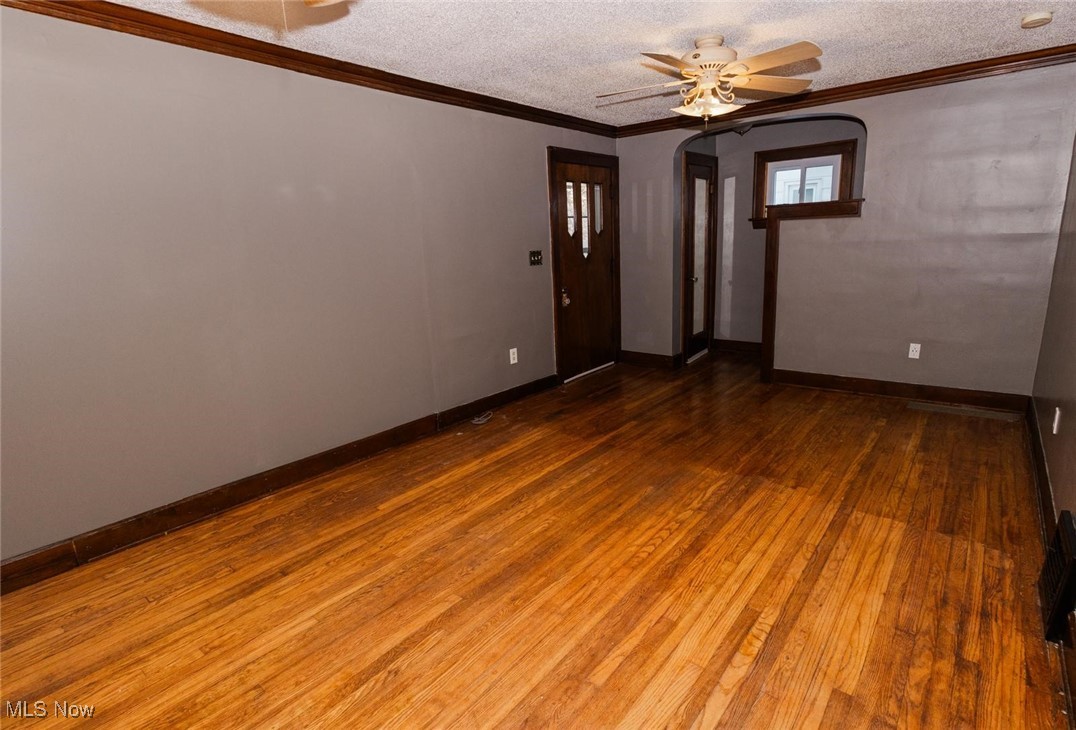 6110 Westlake Avenue, Parma, Ohio image 15