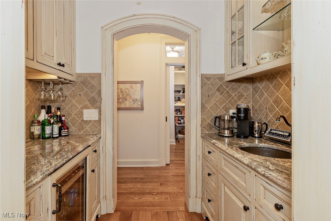 Russell 03 - Residential