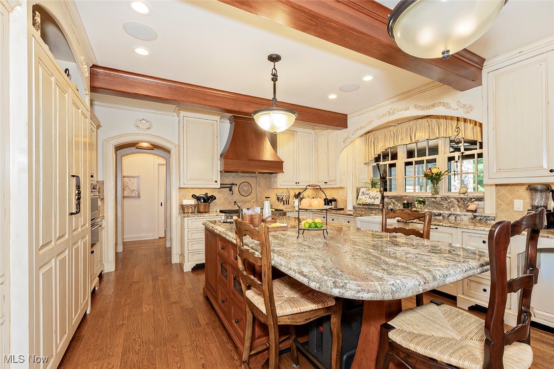 Russell 03 - Residential