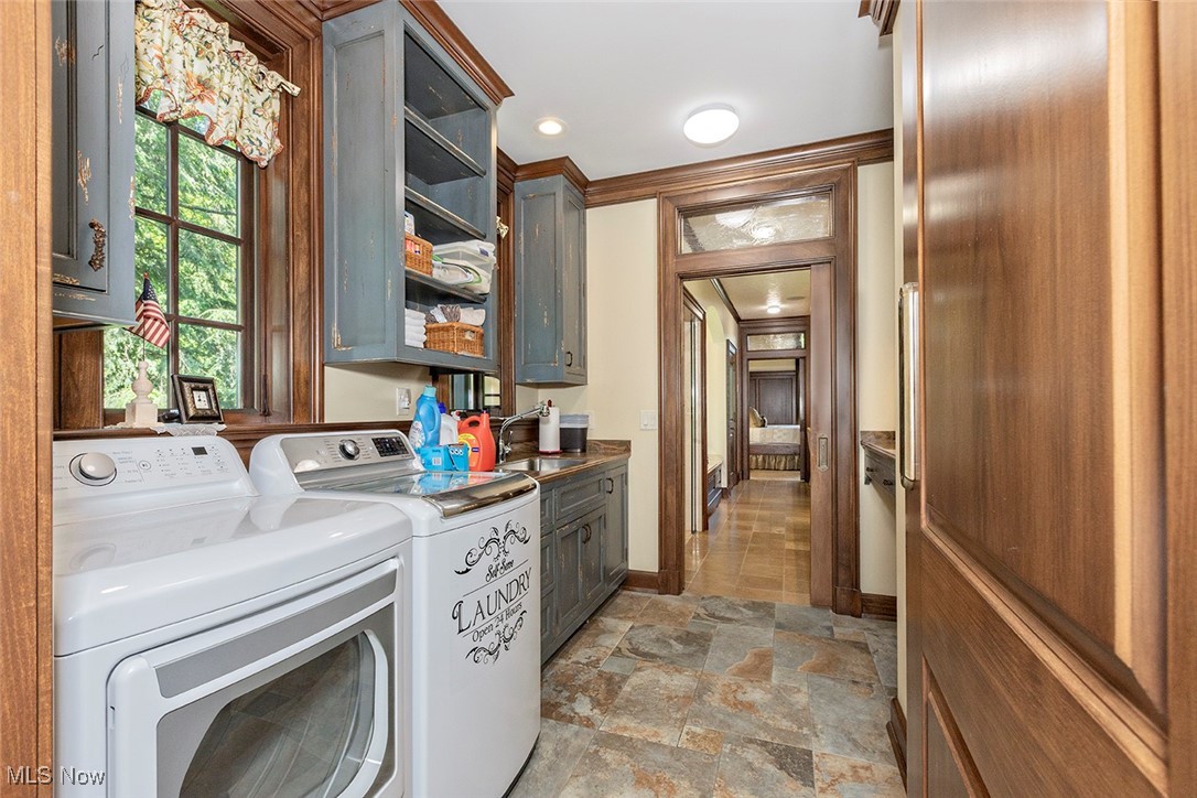 Russell 03 - Residential