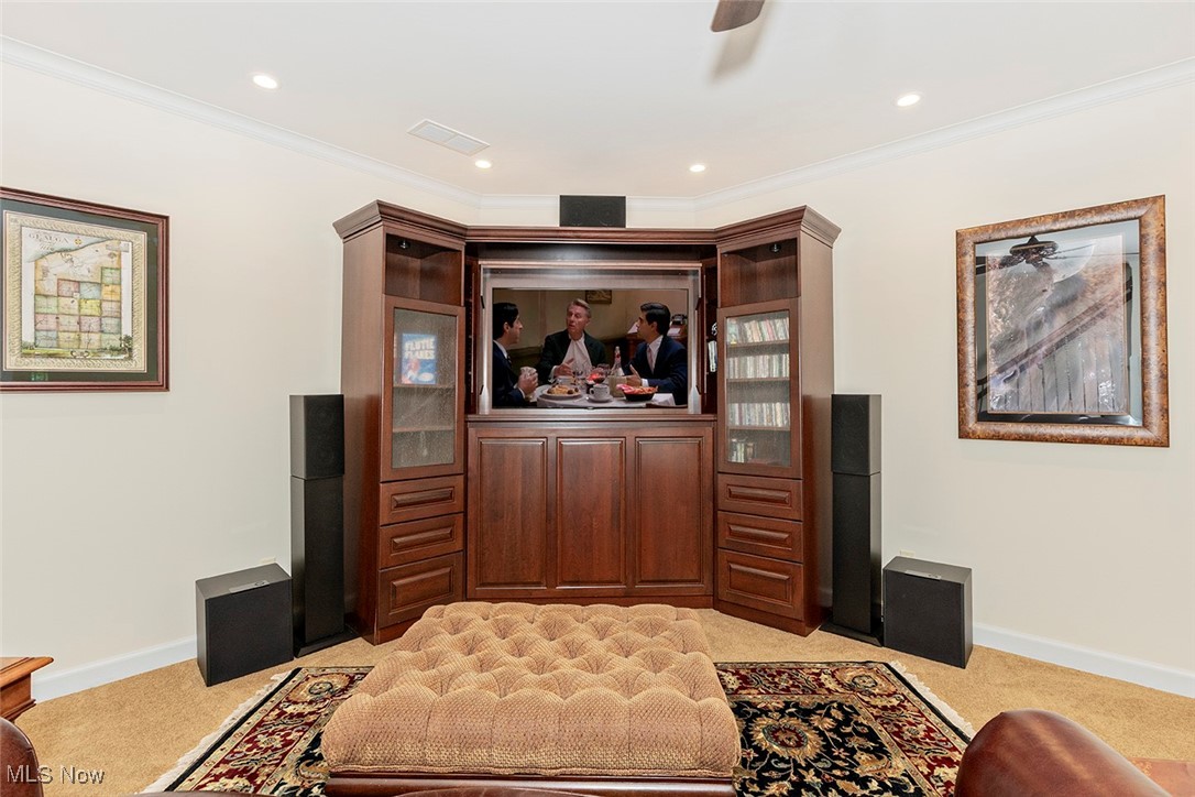 Russell 03 - Residential