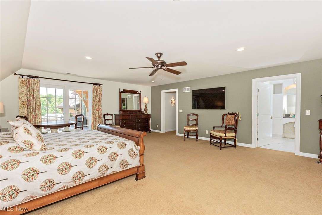 Russell 03 - Residential