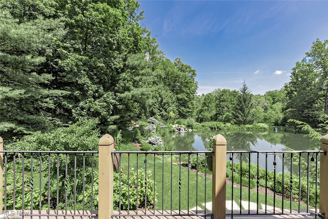 Russell 03 - Residential