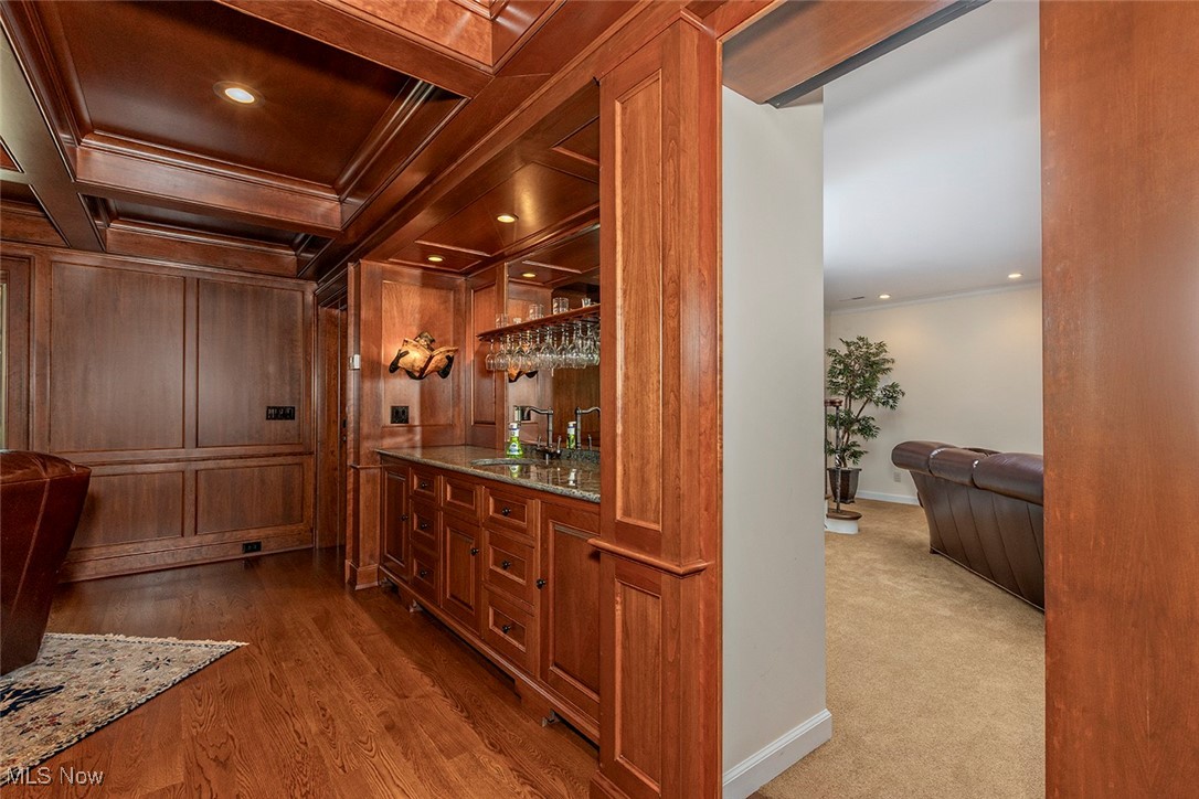 Russell 03 - Residential